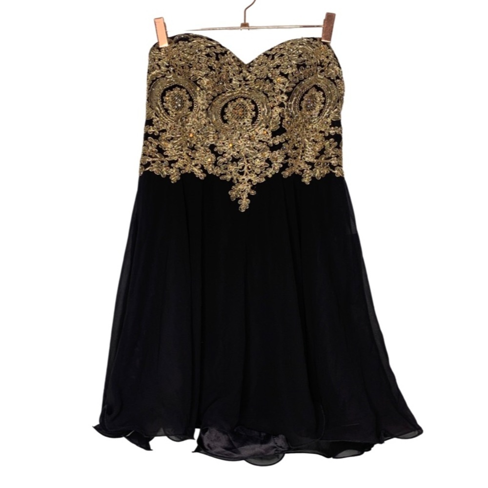 NWT Strapless Formal Dress - Picture 2 of 5